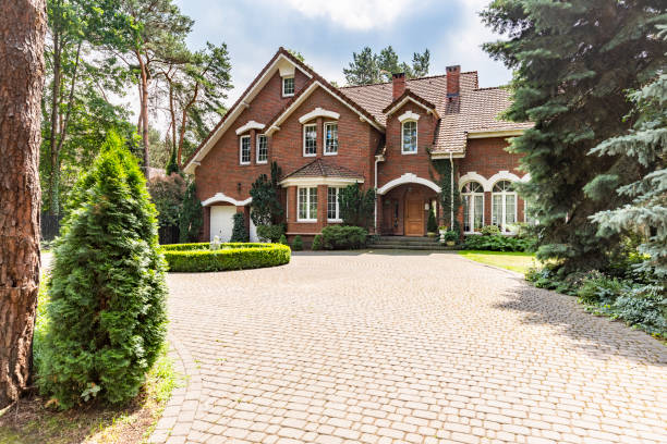 Best Driveway Pavers Near Me  in Castle Point, MO